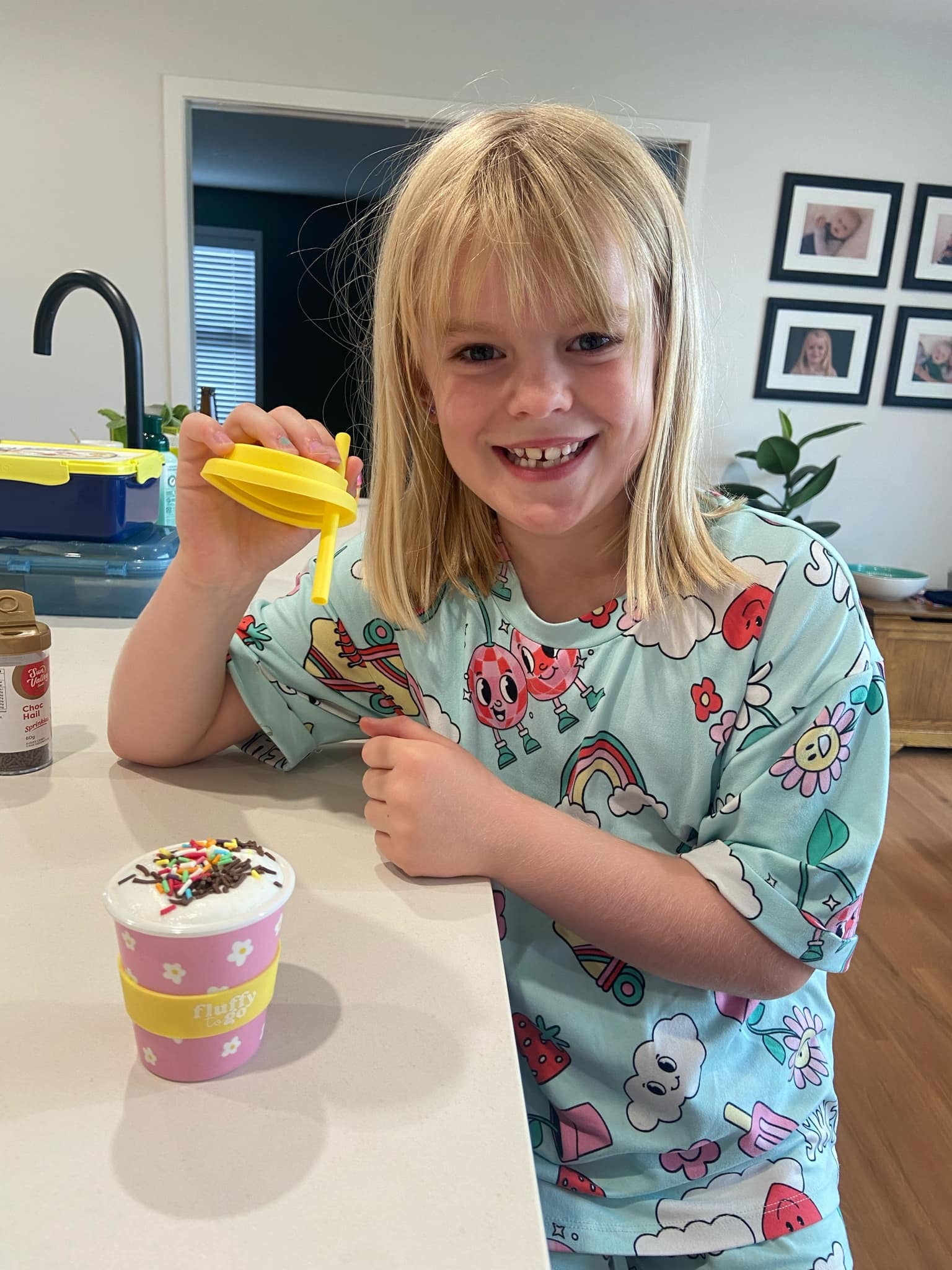 CLASSIC DAISY FLUFFY CUP